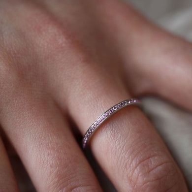 pink-sapphire-band-ring-18K-white-gold-sophie-by-sophie