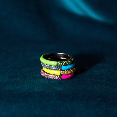   18k-enamel-coloured-gemstone-sapphire-rings